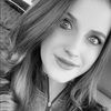 holly_under